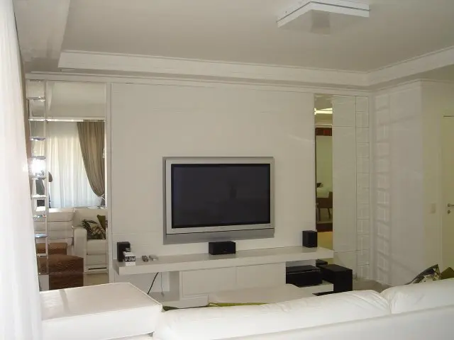 Parede curva em drywall com acabamento liso